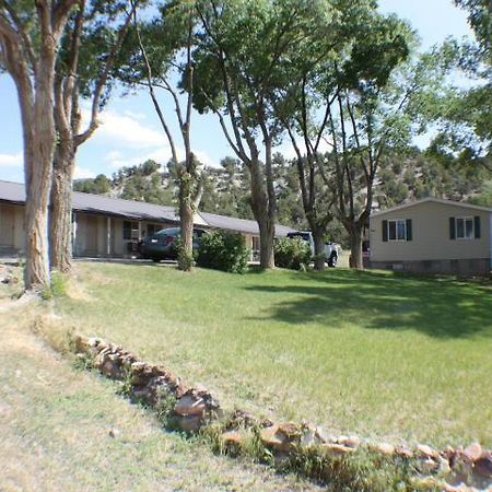 Crimson Hills Motel Parowan Eksteriør bilde