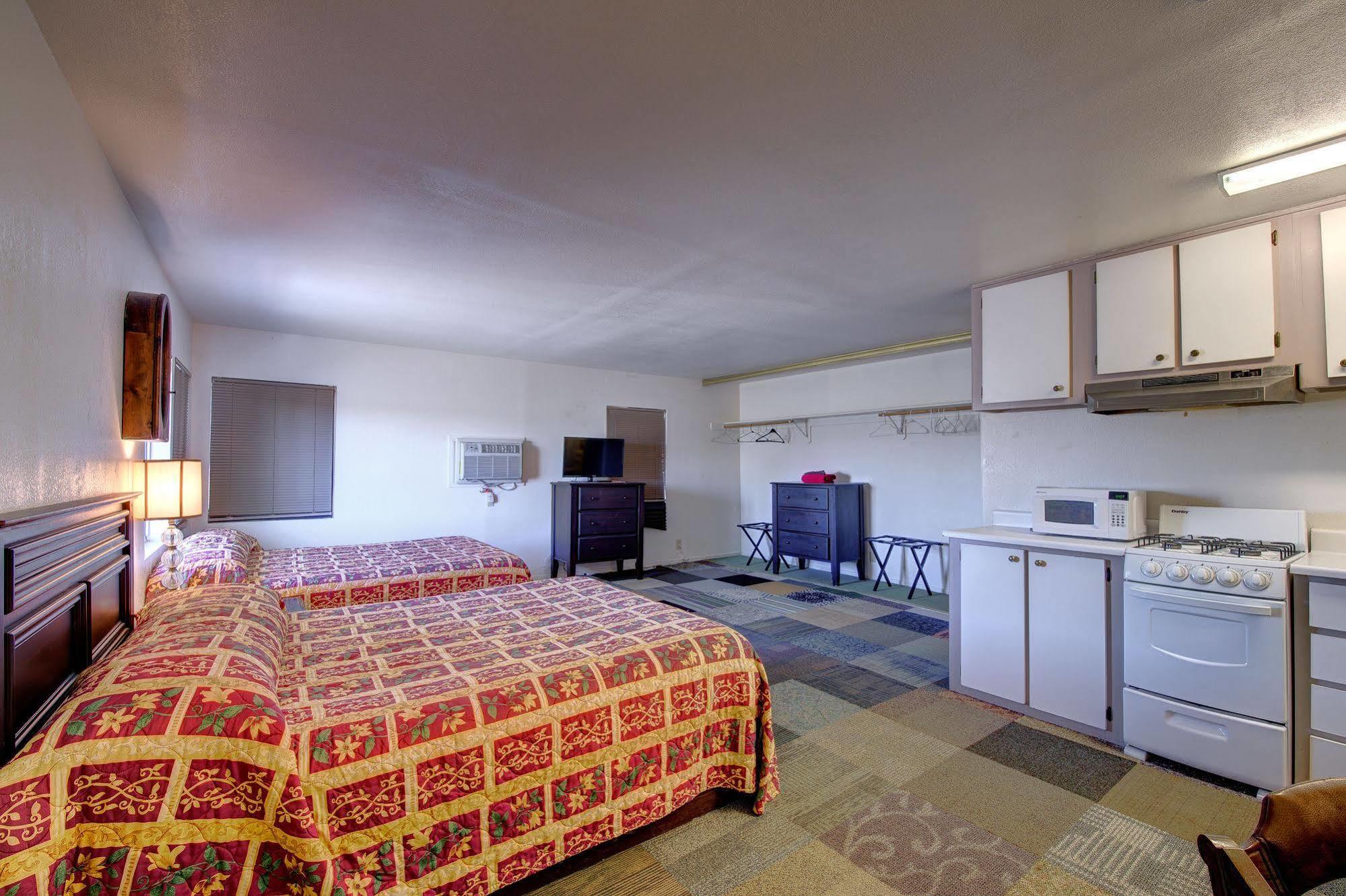 Crimson Hills Motel Parowan Eksteriør bilde