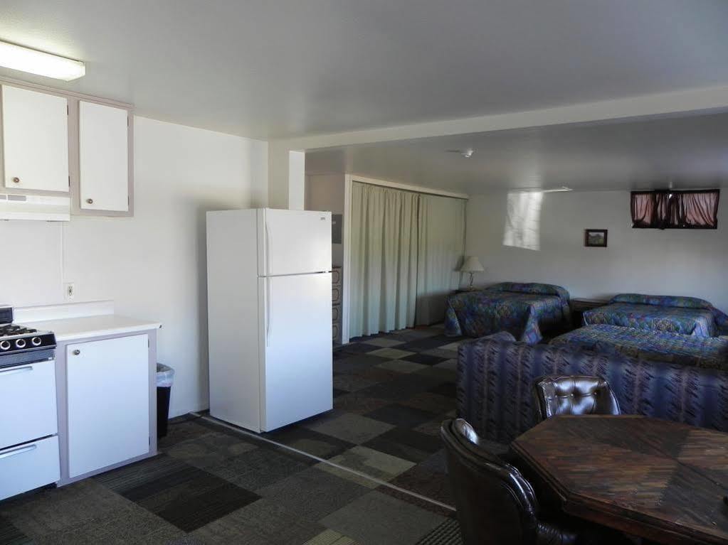 Crimson Hills Motel Parowan Eksteriør bilde